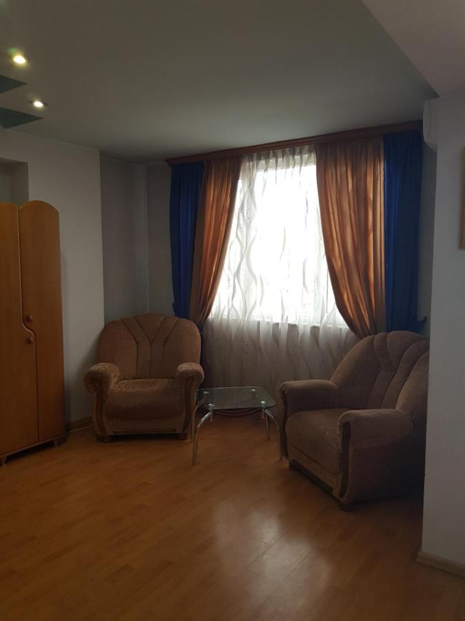 Apartment-14 In The Center Of Γιερεβάν Εξωτερικό φωτογραφία
